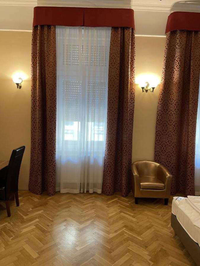 Dozsa Apartman Сегед Екстер'єр фото