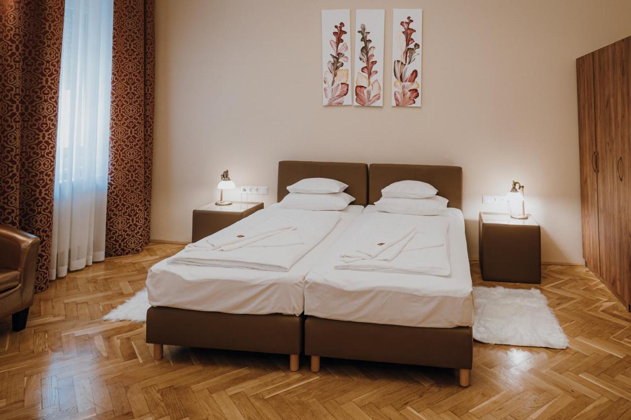 Dozsa Apartman Сегед Екстер'єр фото