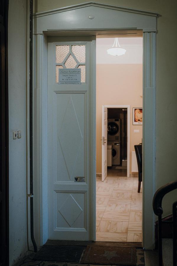 Dozsa Apartman Сегед Екстер'єр фото