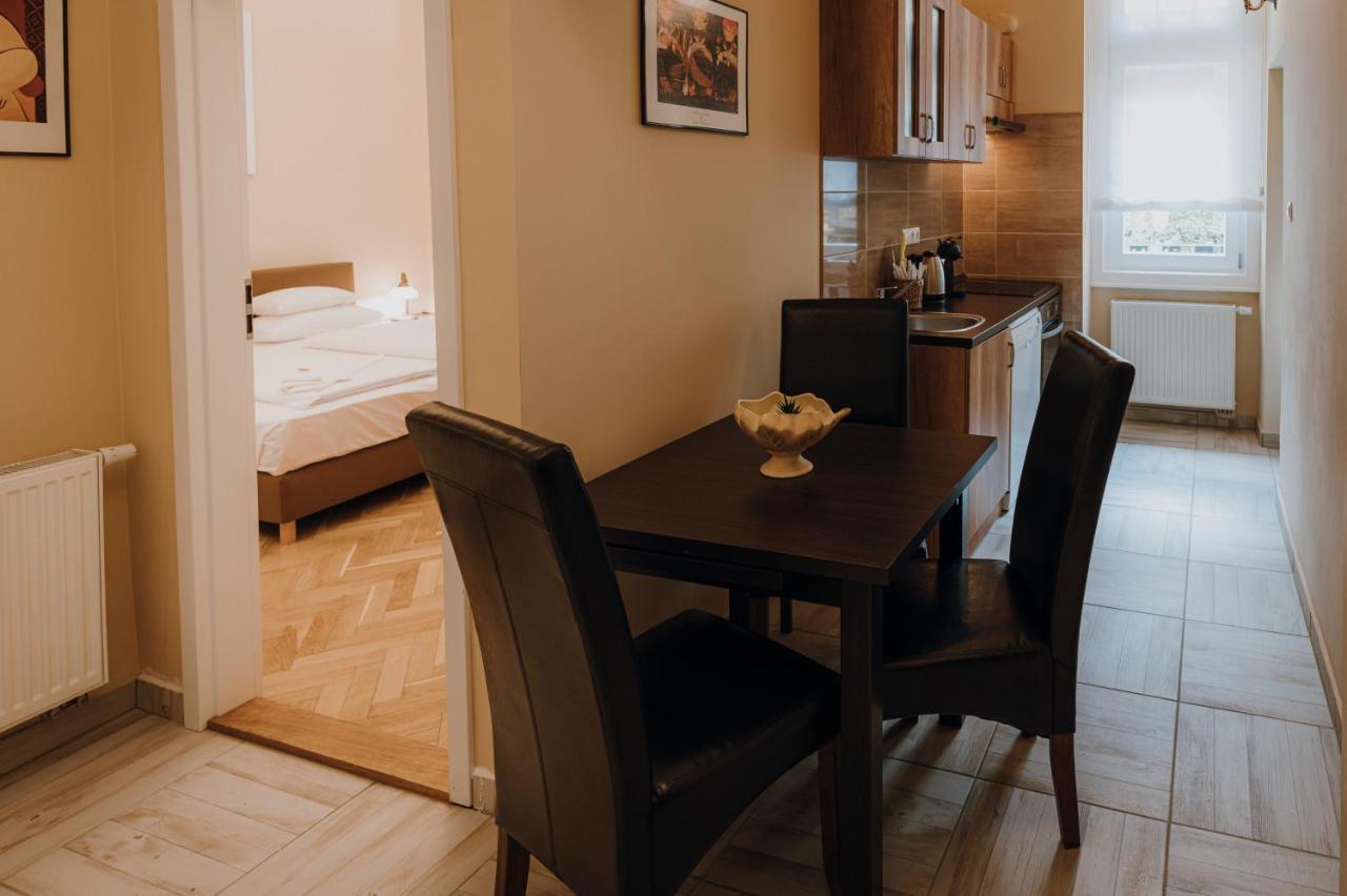 Dozsa Apartman Сегед Екстер'єр фото