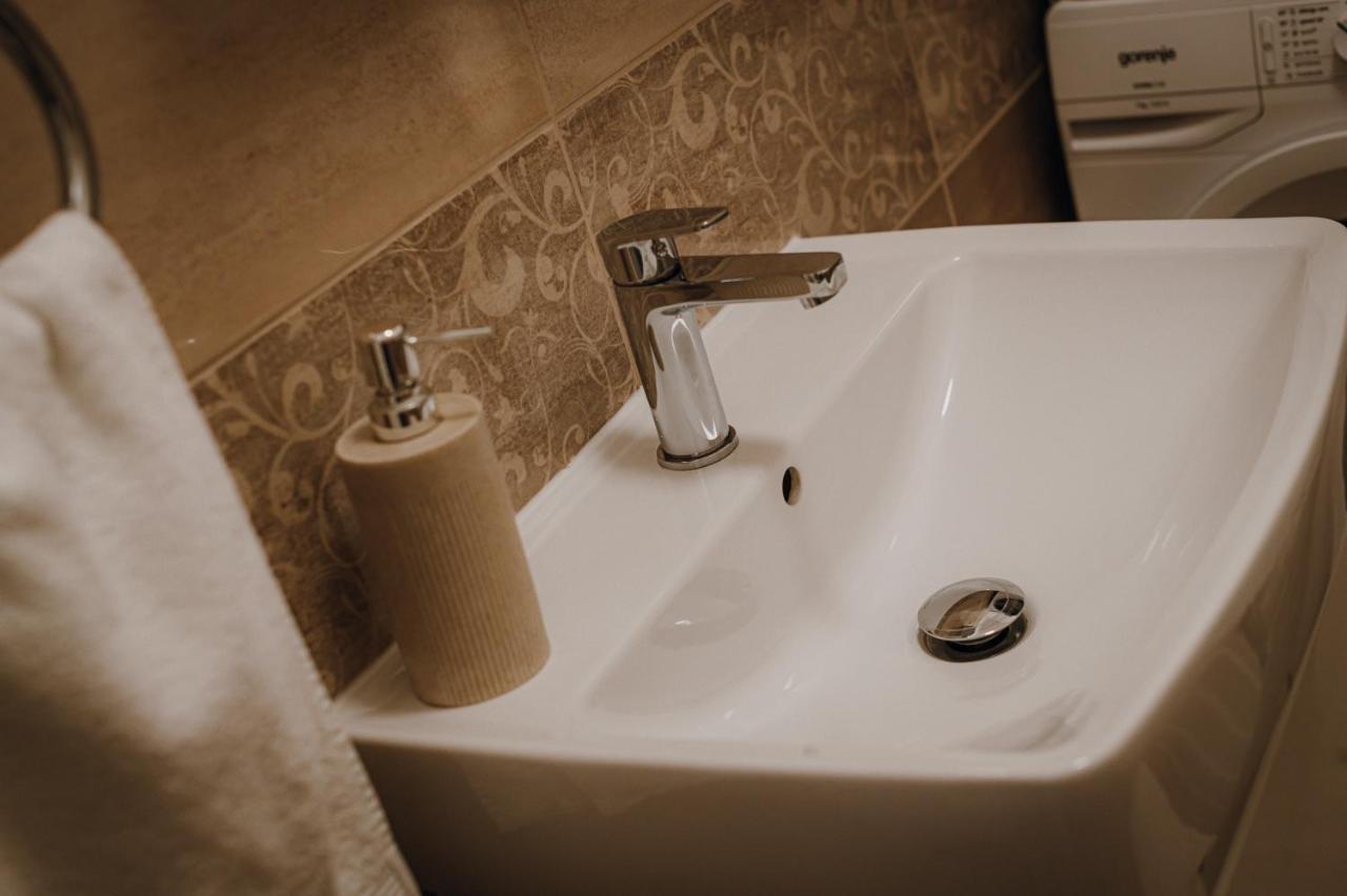 Dozsa Apartman Сегед Екстер'єр фото