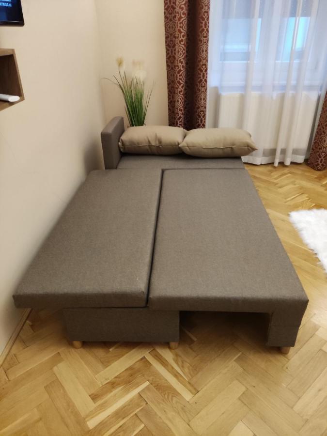 Dozsa Apartman Сегед Екстер'єр фото